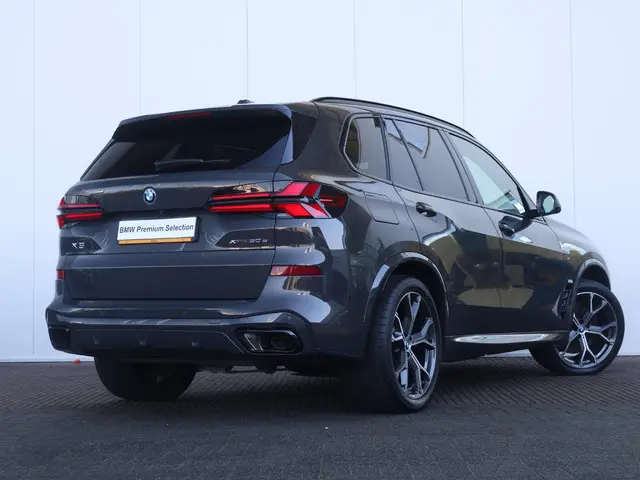 BMW X5 xDrive50e 2025 Hybride Benzine 13