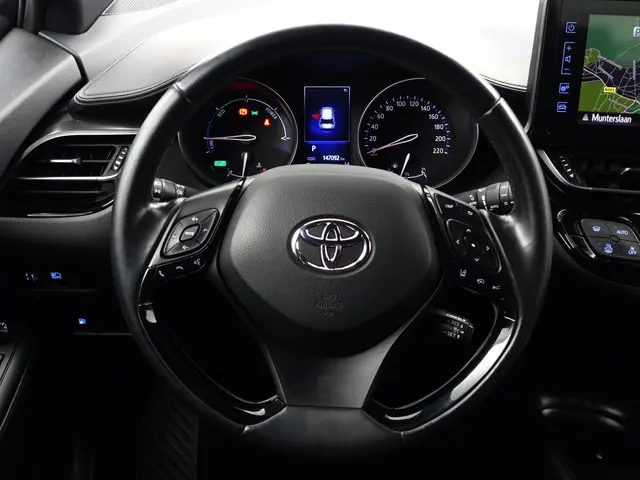 Toyota C-HR 1.8 Hybrid Dynamic Aut- 2017 Hybride Benzine 13