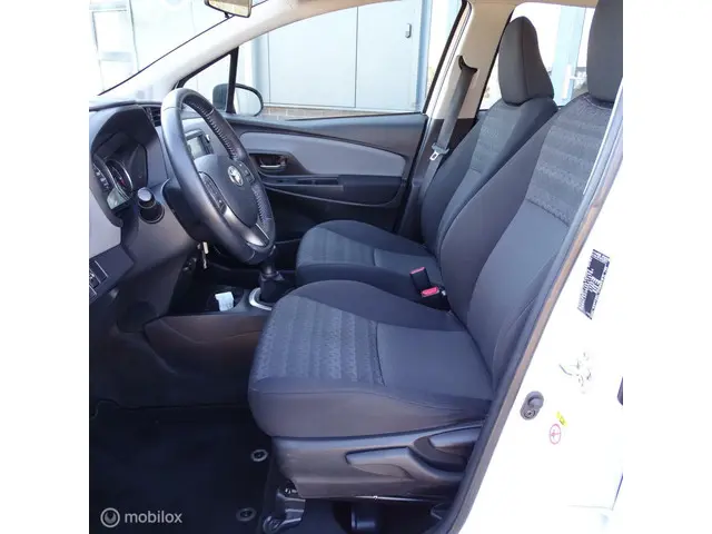Toyota Yaris 1.0 VVT-i Aspiration 2016 Benzine 7