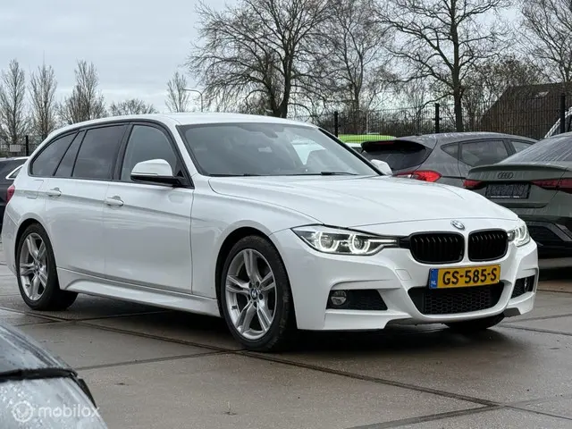 BMW 3 Serie Touring 320i M Sport Edition 2015 Benzine 5