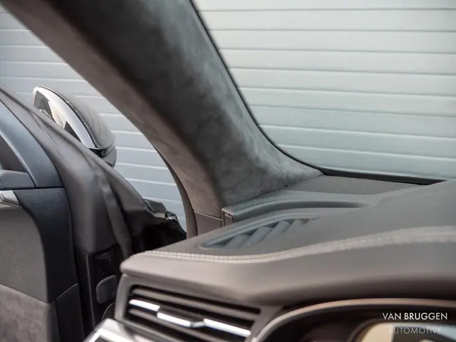 Audi Q8 55 TFSI e quattro S-Line 2021 Hybride Benzine 3
