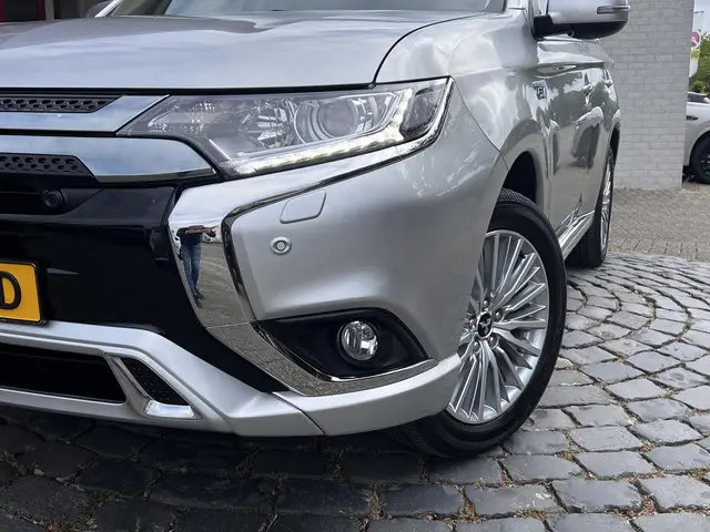 Mitsubishi Outlander 2.4 PHEV Pure+ 2020 Hybride Benzine 21
