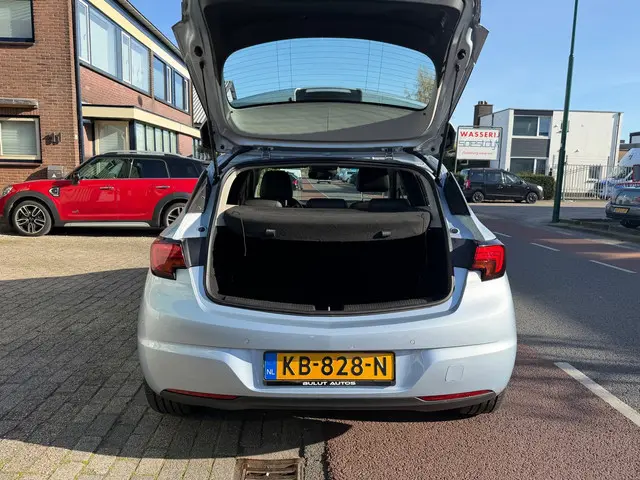 Opel Astra 1.4 Innovation AIRCO* CRUISE* N.A.P. ! 2016 Benzine 8