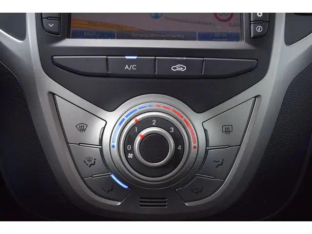 Hyundai ix20 1.4i Go! 2017 Benzine 18