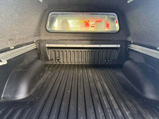 Nissan Navara 2.3 dCi N-Connecta King Cab 2019 Diesel 18