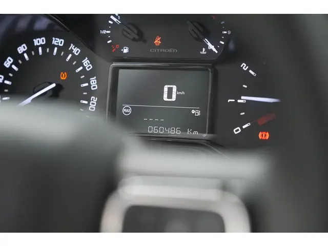 Citroën C3 PureTech 82 Business 2022 Benzine 37