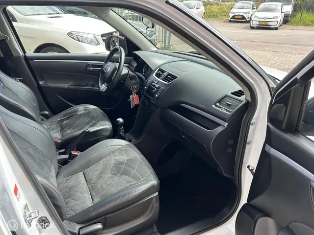 Suzuki Swift 1.2 Business Edition EASSS 2016 Benzine 14