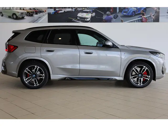 BMW iX1 eDrive20 2025 Elektrisch 3