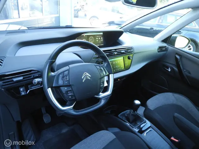 Citroën C4 Grand 1.2 PureTech 7 persoons 2018 Benzine 9
