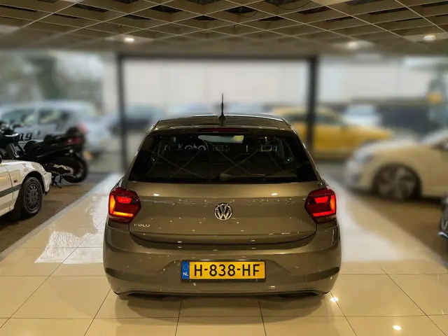 Volkswagen Polo 1.0 TSI Comfortline 2020 Benzine 21