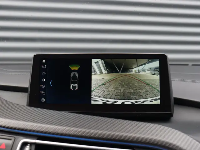 BMW i8 Roadster 2019 Hybride Benzine 28