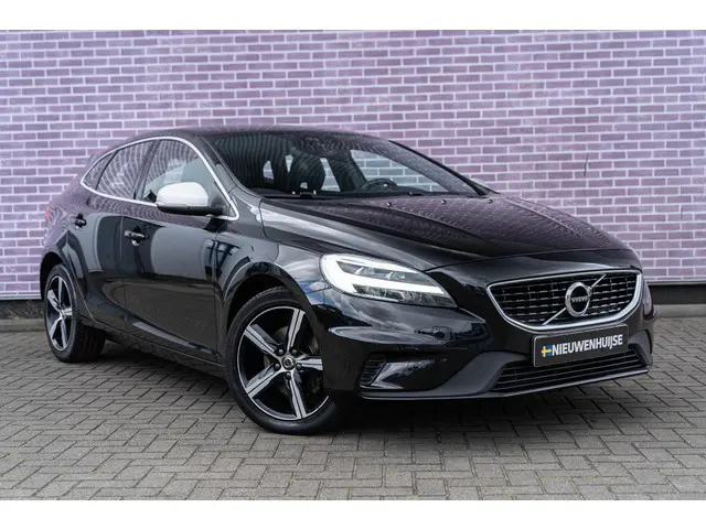 Volvo V40 T4 190pk R-Design 2018 Benzine 9