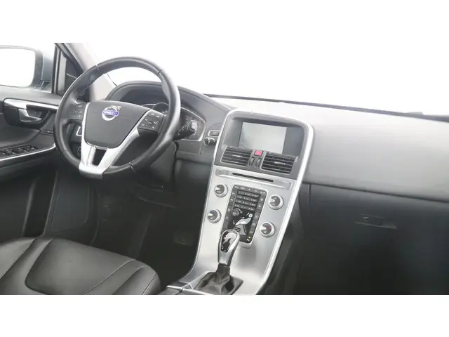 Volvo XC60 2.0 T5 FWD Nordic+ 2016 Benzine 18