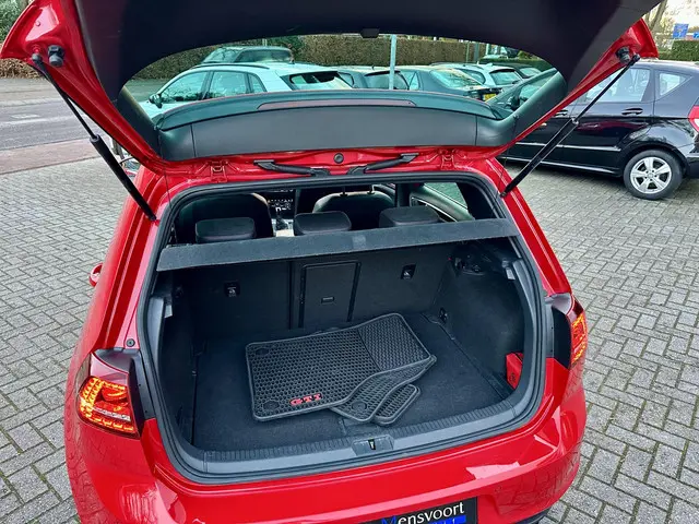 Volkswagen Golf 2.0 GTI 220PK DSG 2016 Benzine 27