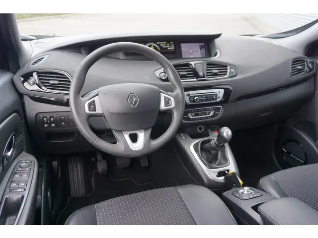 Renault Scénic 1.4 TCe Bose 2013 Benzine 10