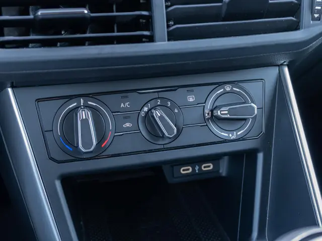 Volkswagen Polo 1.0 TSI Life Edition 2025 Benzine 30