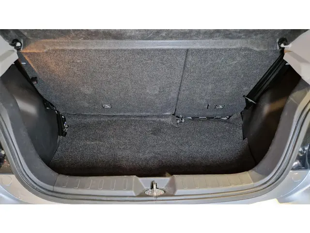 Mitsubishi Space Star 1.2 Connect+ 2024 Benzine 19