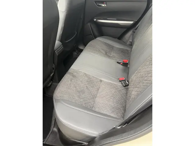 Suzuki Vitara 1.4 140 pk Automaat Style 2019 Benzine 7