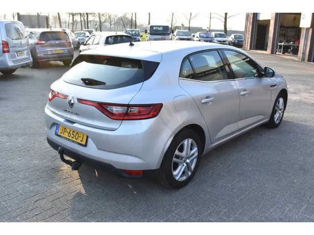 Renault Mégane 1.2 TCe Zen 2016 Benzine 32