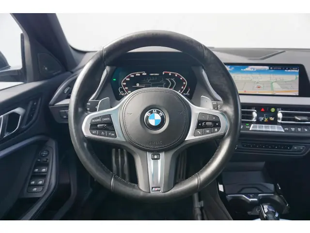 BMW 1 Serie M135i xDrive 2020 Benzine 9