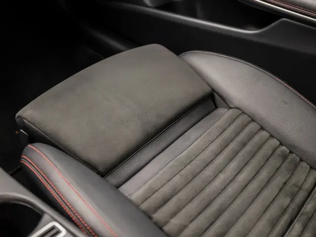 Mercedes-Benz CLA 180 AMG Sport 2017 Benzine 25