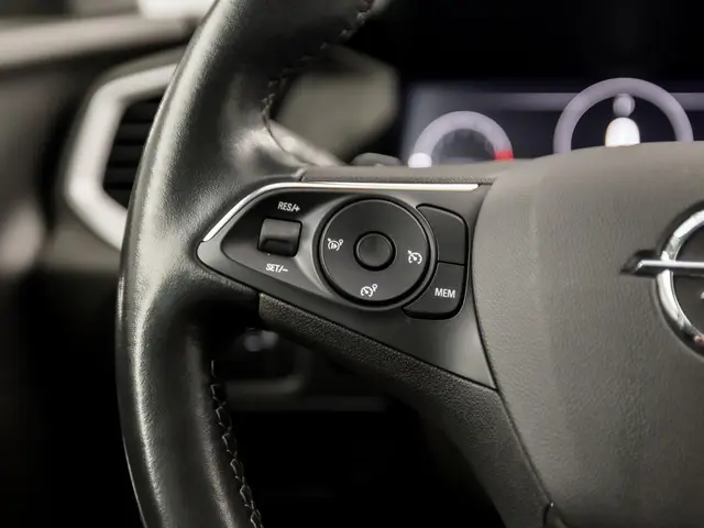 Opel Grandland 1.2 Turbo Elegance Sport 2022 Benzine 17