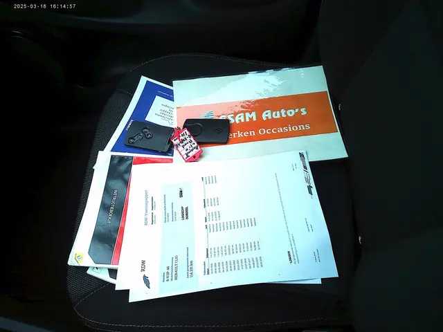 Renault Clio 0.9 TCe Expression (NAVI +Airco ) 2013 Benzine 7