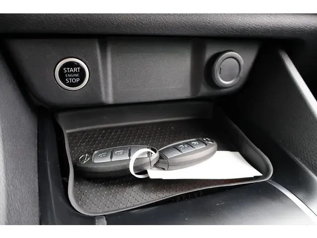 Nissan QASHQAI 1.3 MHEV 2022 Hybride Benzine 32