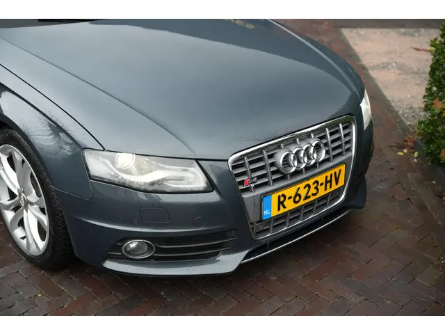 Audi A4 Avant 3.0 TFSI S4 quattro Pro Line 2013 Benzine 11