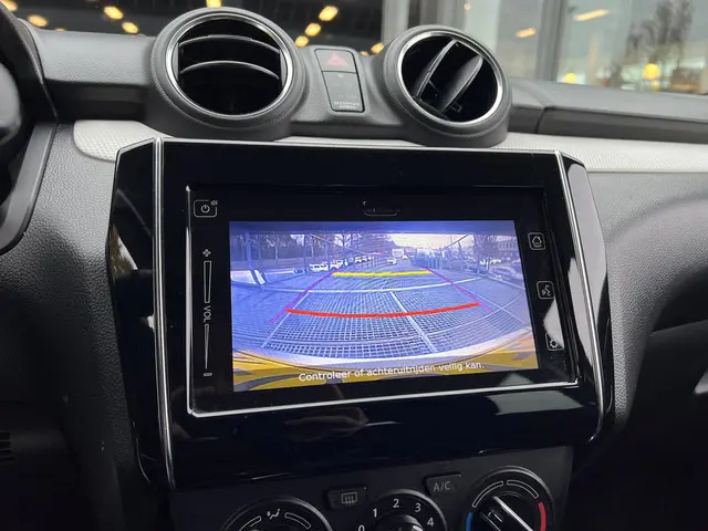 Suzuki Swift 1.2 Select Smart Hybrid 2021 Benzine 12