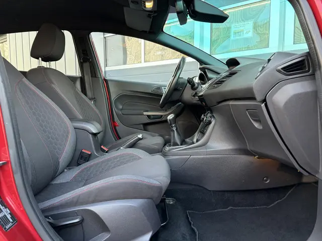 Ford Fiesta 1.0 EcoBoost ST Line 2017 Benzine 14