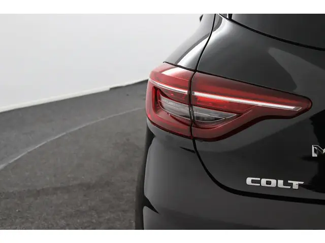 Mitsubishi Colt 1.0T MT First Edition 2024 Benzine 33