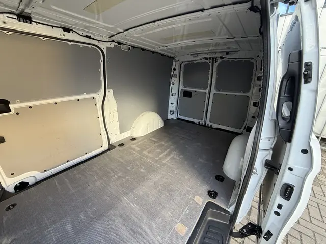 Mercedes-Benz Vito 116 CDI Extra Lang 2020 Diesel 9