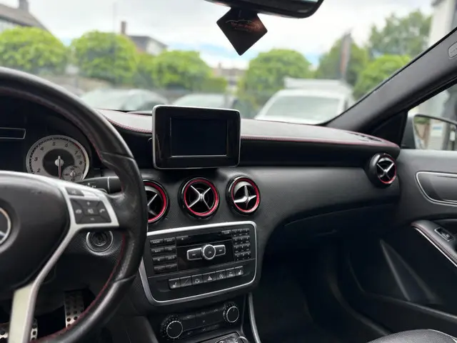 Mercedes-Benz A-Klasse 250 Sport Ambition 2015 Benzine 13