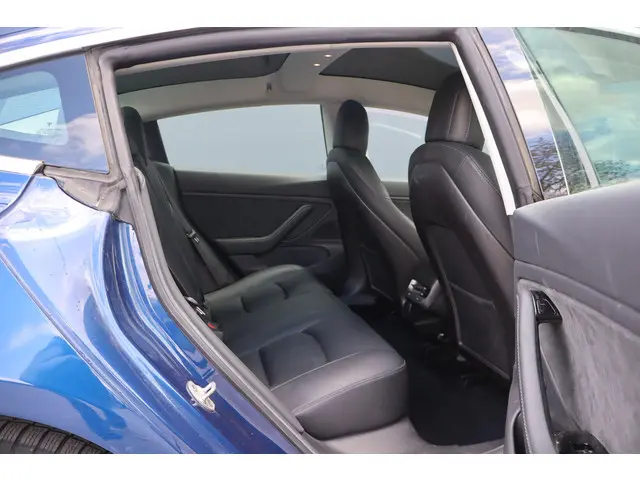 Tesla Model 3 Long Range AWD 75 kWh 2019 Elektrisch 17