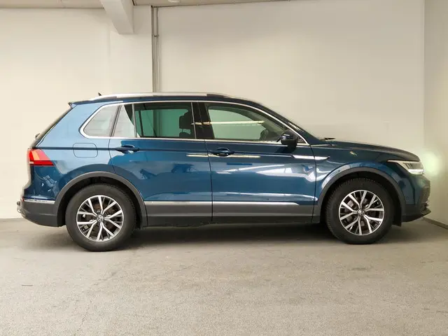 Volkswagen Tiguan 1.5 TSI Life Business 2021 Benzine 8
