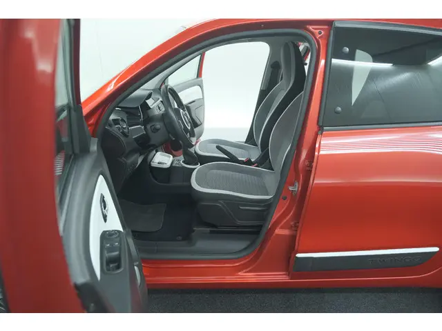 Renault Twingo SCe 70 Intens 2019 Benzine 25