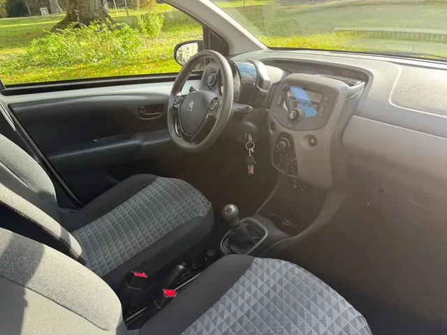 Peugeot 108 1.0 e-VTi Active 2021 Benzine 15