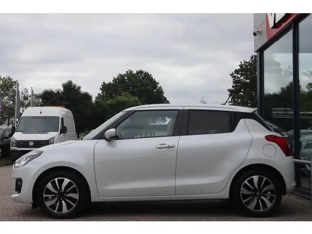 Suzuki Swift 1.2 Stijl Smart Hybrid 2017 Hybride Benzine 7