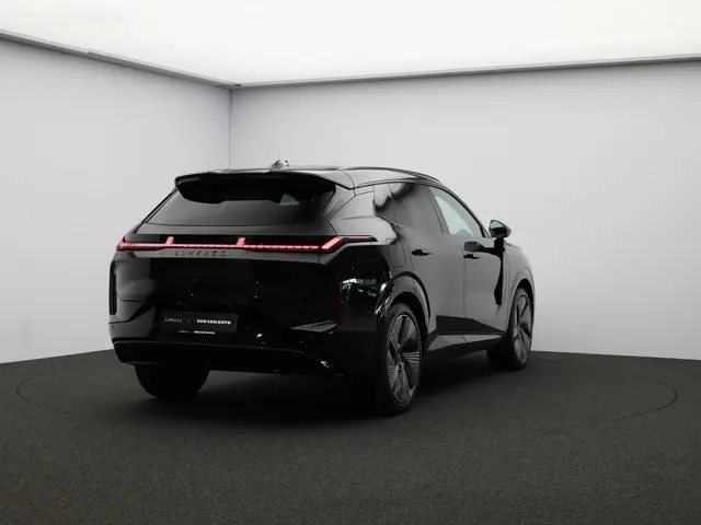 Lynk & Co 08 1.5 More 2026 Hybride Benzine 33