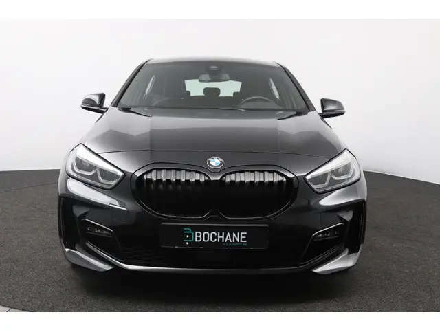 BMW 1 Serie 118i Business Edition 2022 Benzine 6