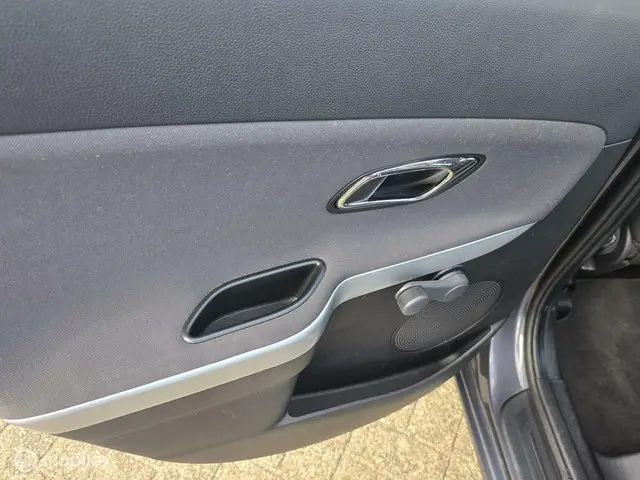 Kia cee'd 1.6 GDI ComfortLine |NAP | Airco 2015 Benzine 20
