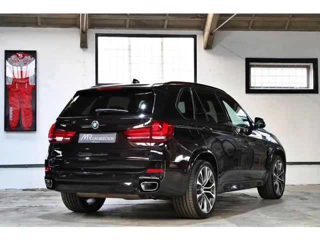 BMW X5 xDrive35i High Executive 2018 Benzine 7