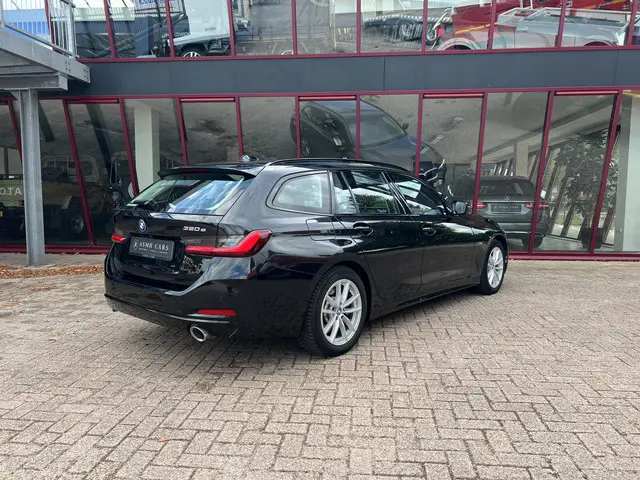 BMW 3 Serie Touring 320e 2023 Hybride Benzine 3