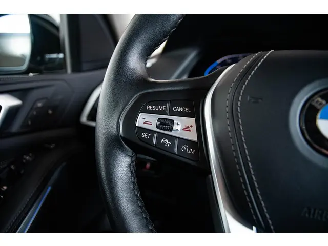 BMW X5 xDrive45e High Executive 2021 Hybride Benzine 60