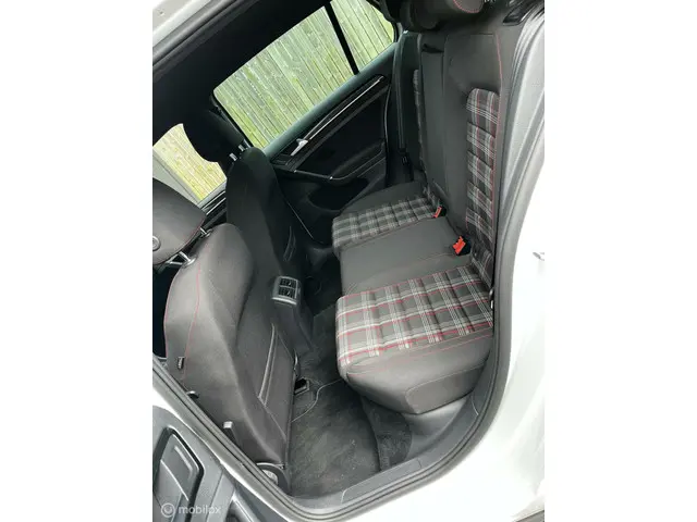 Volkswagen Golf GTI 2.0 TSI |GERESERVEERD 2016 Benzine 23