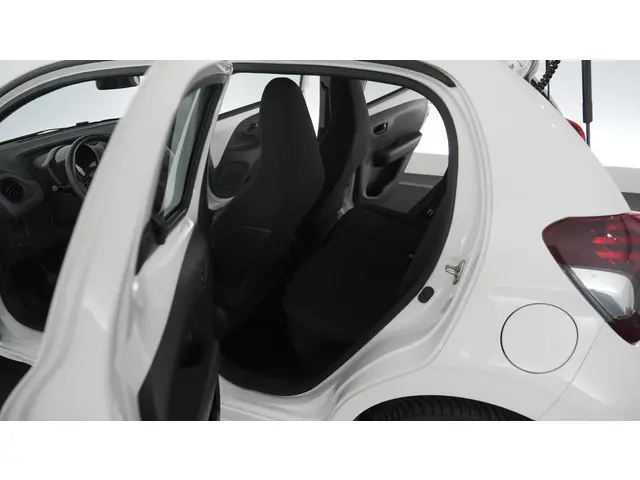 Peugeot 108 1.0 e-VTi Active 2020 Benzine 39