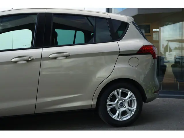 Ford B-MAX 1.6 TI-VCT Titanium 2014 Benzine 6