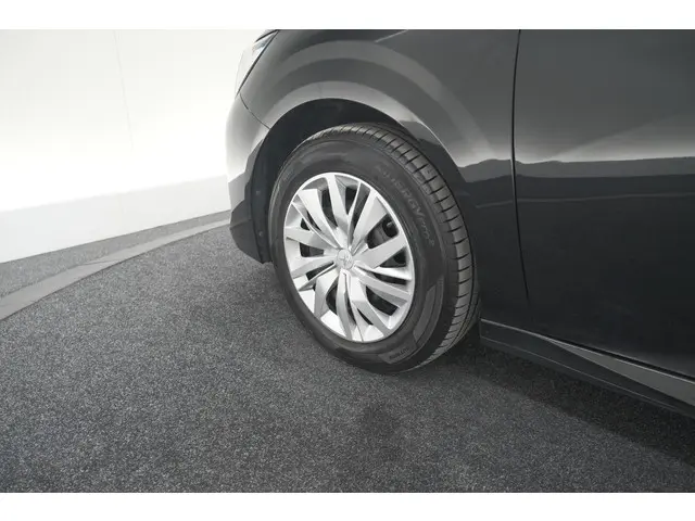 Peugeot 208 PureTech 75 Active 2023 Benzine 16