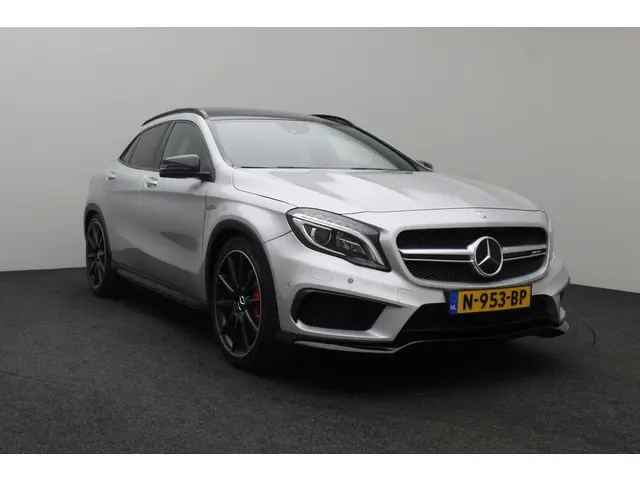 Mercedes-Benz GLA AMG 45 4Matic Edition 1 2014 Benzine 16